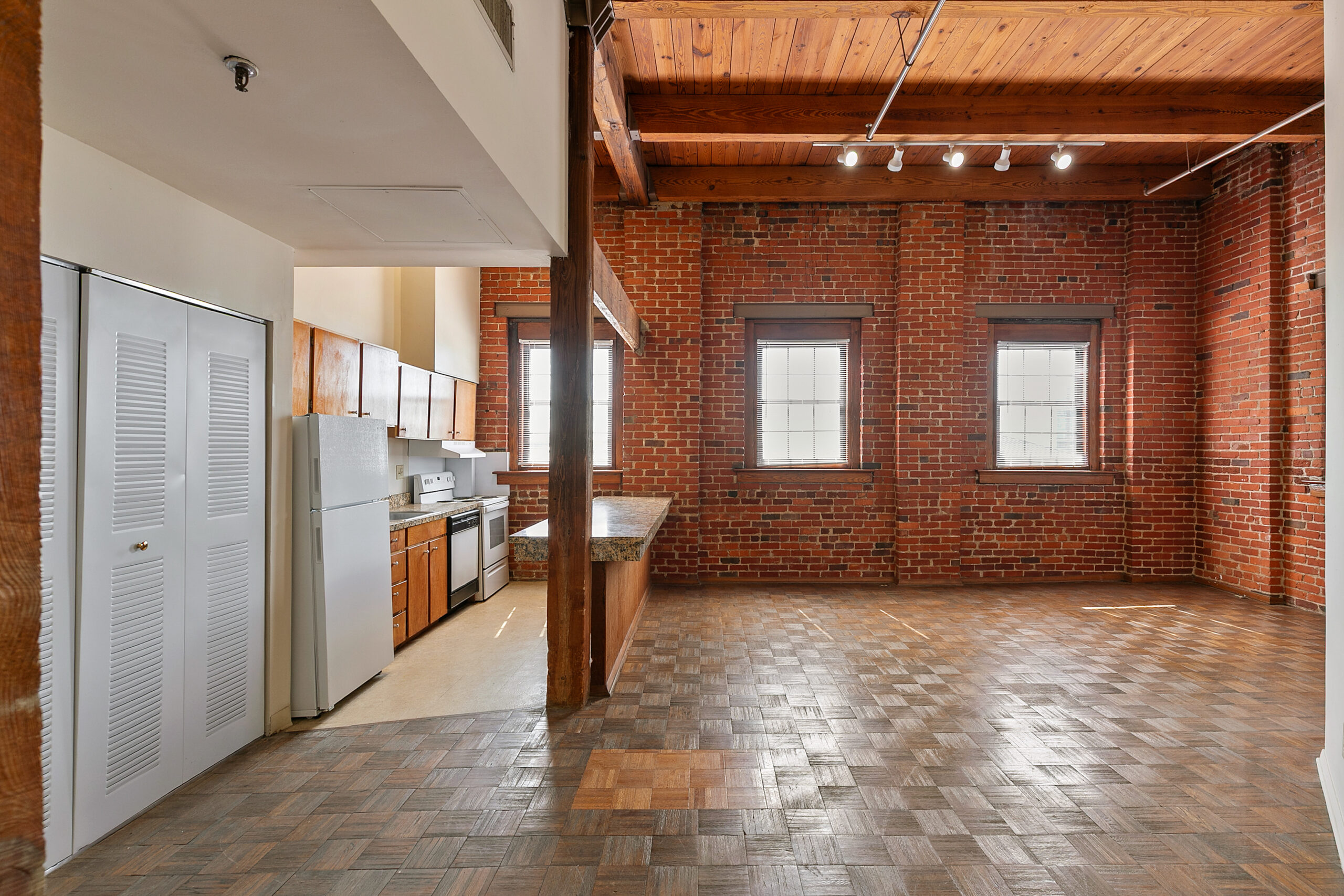 104 Shockoe Slip & 1206 Shockoe Lane | Richmond, VA